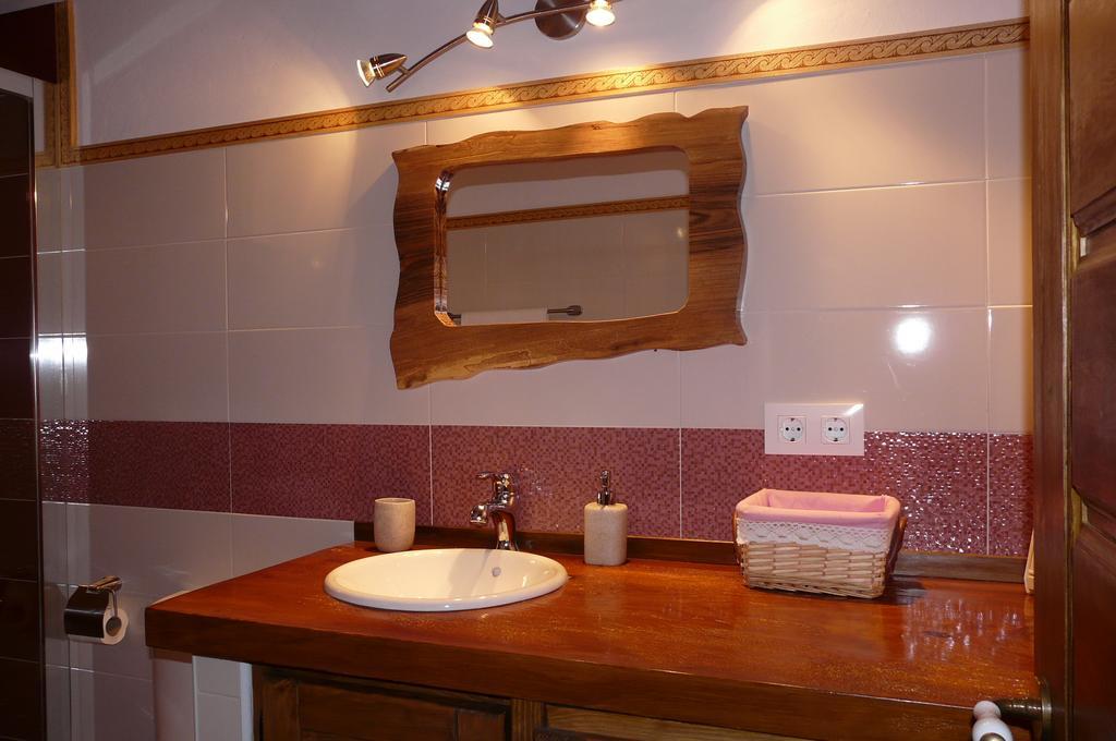 Apartamentos La Condesa Valmeo Camera foto
