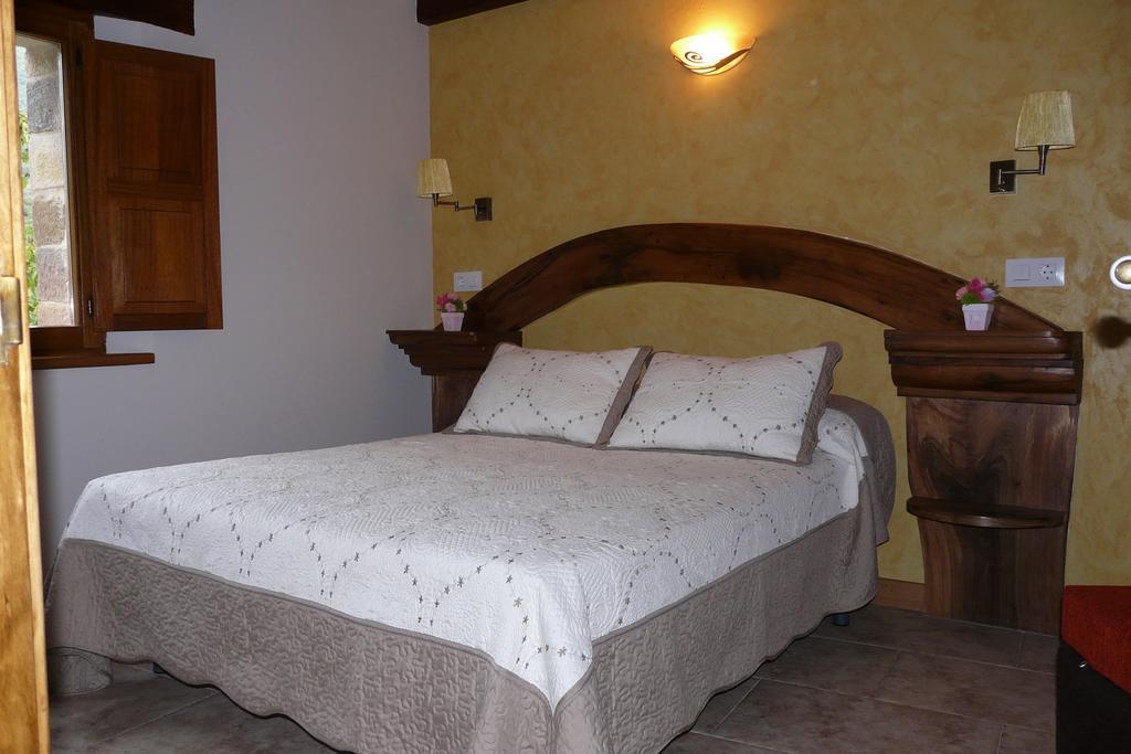 Apartamentos La Condesa Valmeo Esterno foto