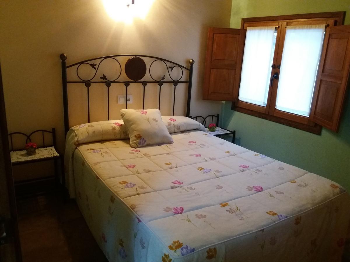 Apartamentos La Condesa Valmeo Esterno foto