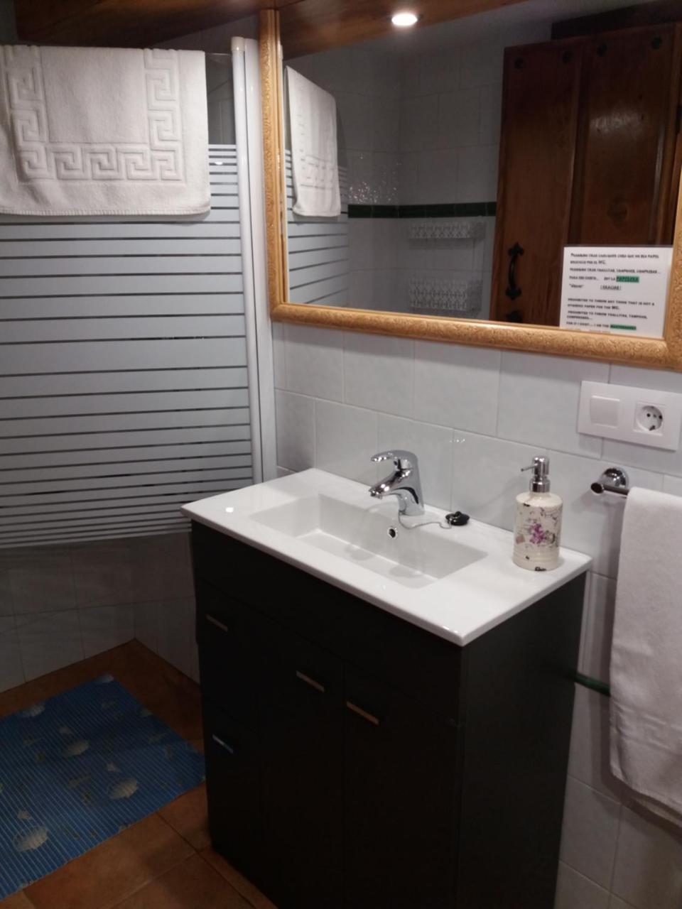 Apartamentos La Condesa Valmeo Esterno foto