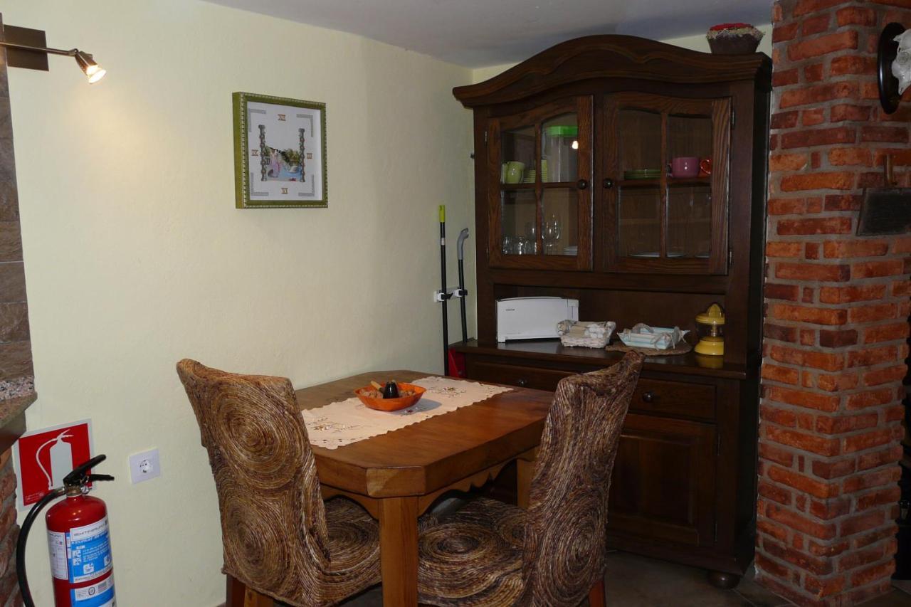 Apartamentos La Condesa Valmeo Esterno foto