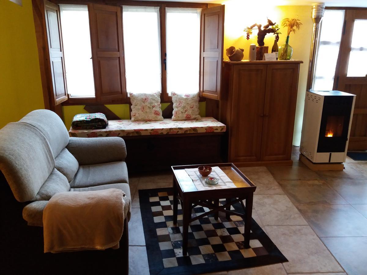 Apartamentos La Condesa Valmeo Esterno foto